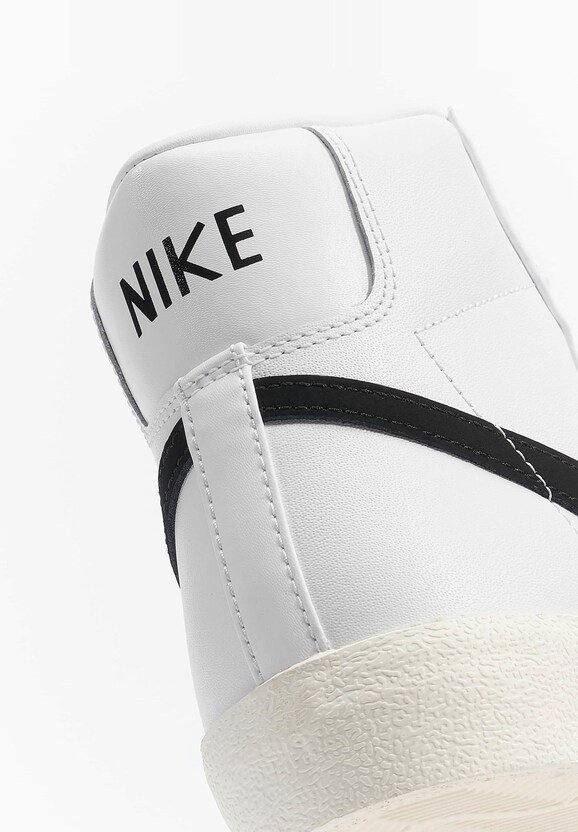 Blazer Mid '77-8