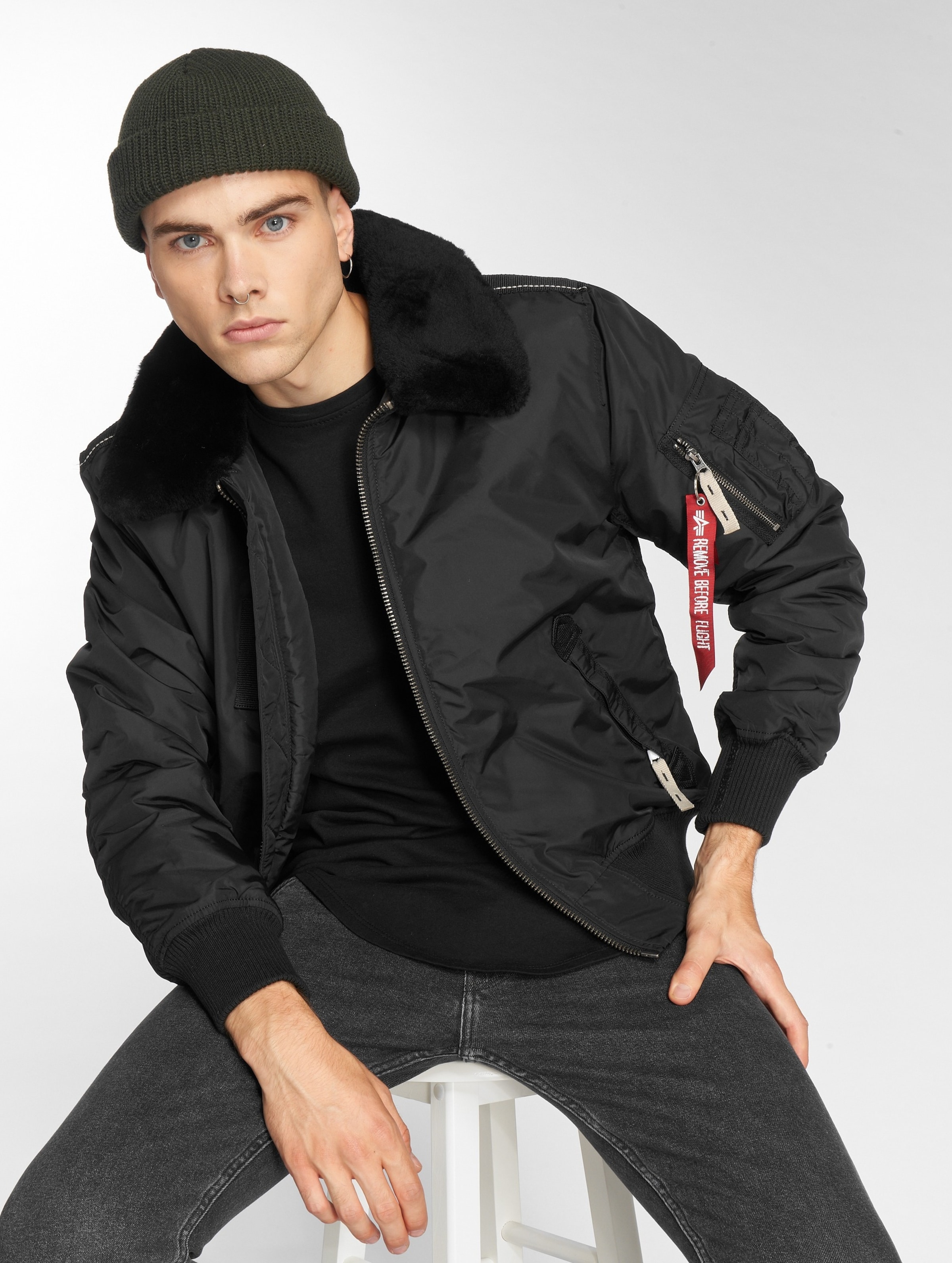 Alpha industries injector outlet iii jacket black