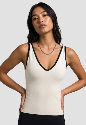 Shape Seamless Deep Cut