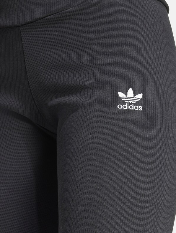 adidas Originals Shorts-2