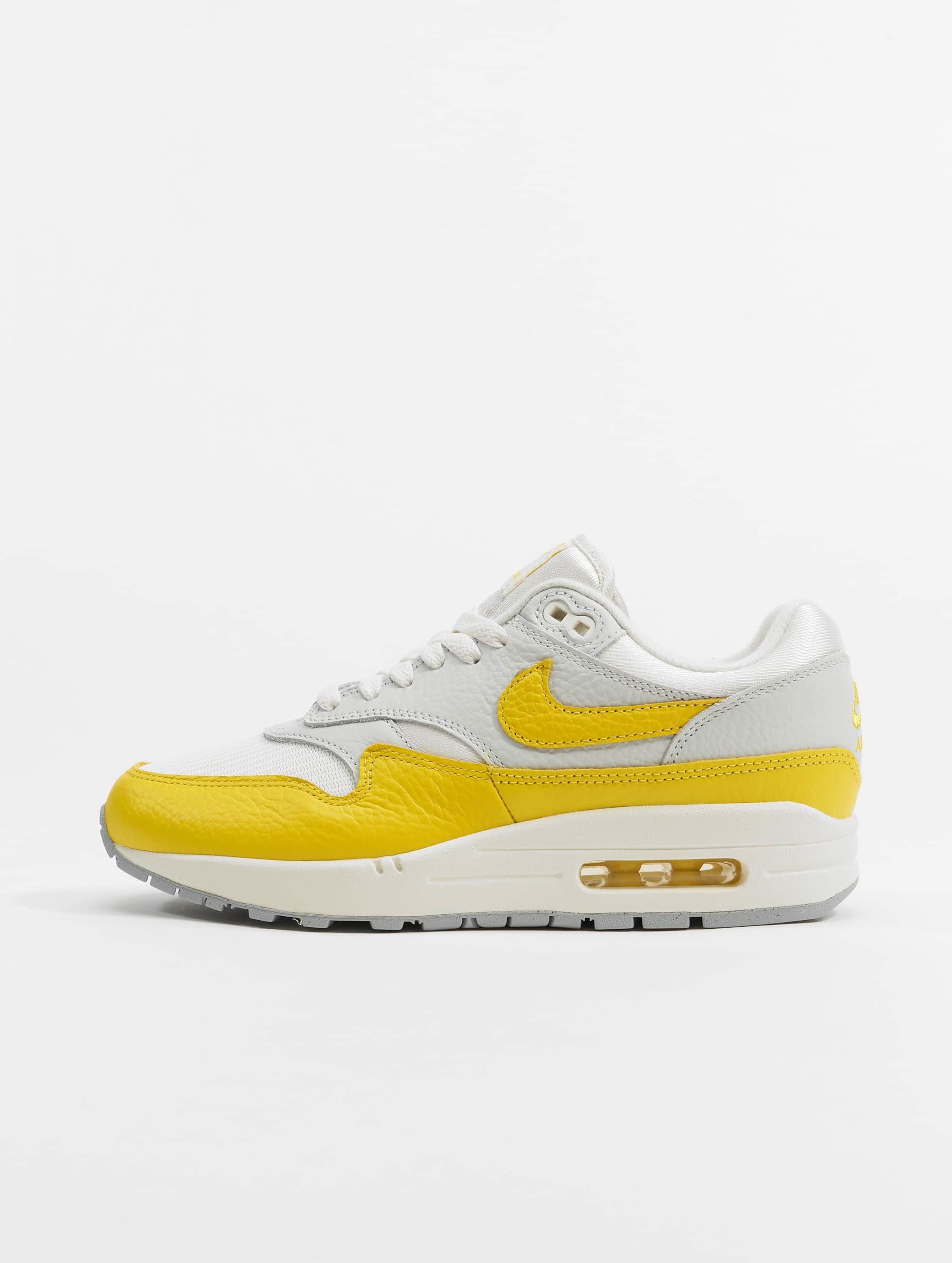 Air max hot sale one yellow