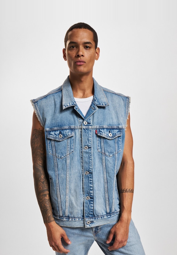 Levi's® Relaxed Trucker Med Indigo Worn In Vest-2