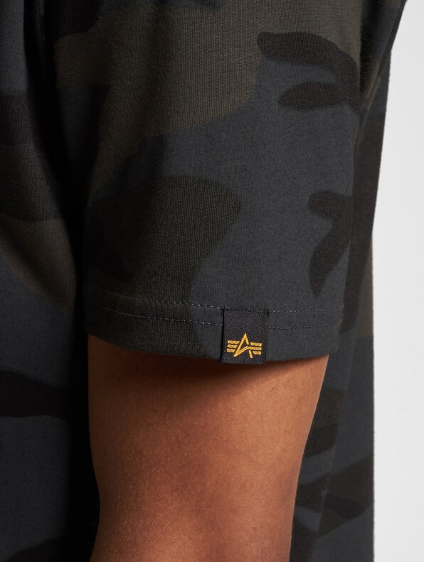 Basic Small Logo Camo -3