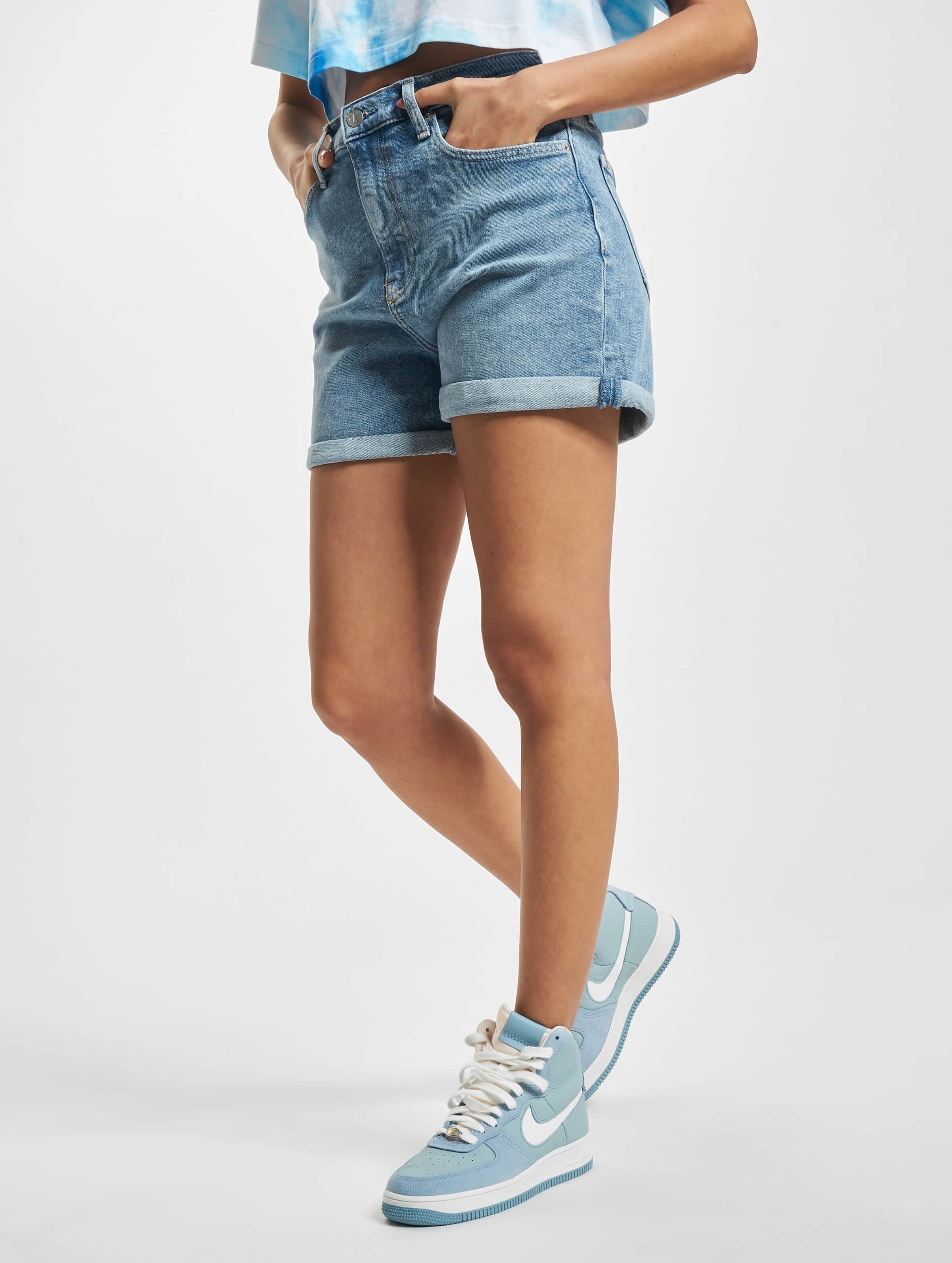 Calvin Klein Jeans Mom Shorts Vrouwen op kleur blauw, Maat 31