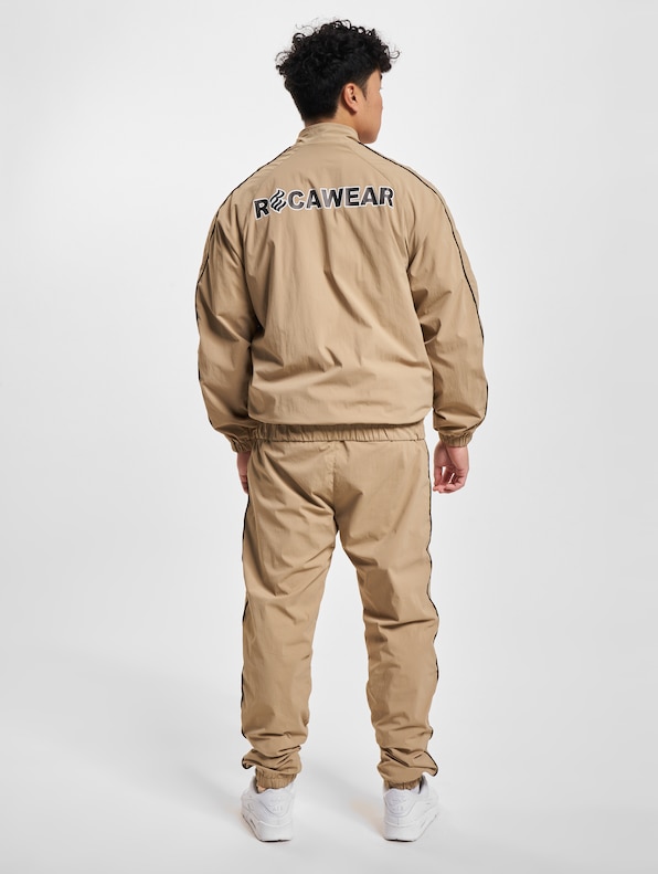 Champ -1