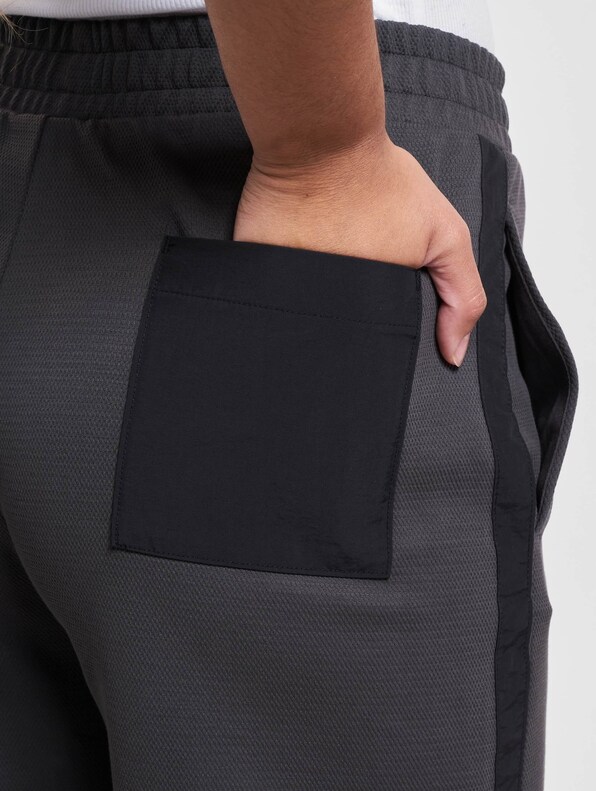 Athletics Fashion -4