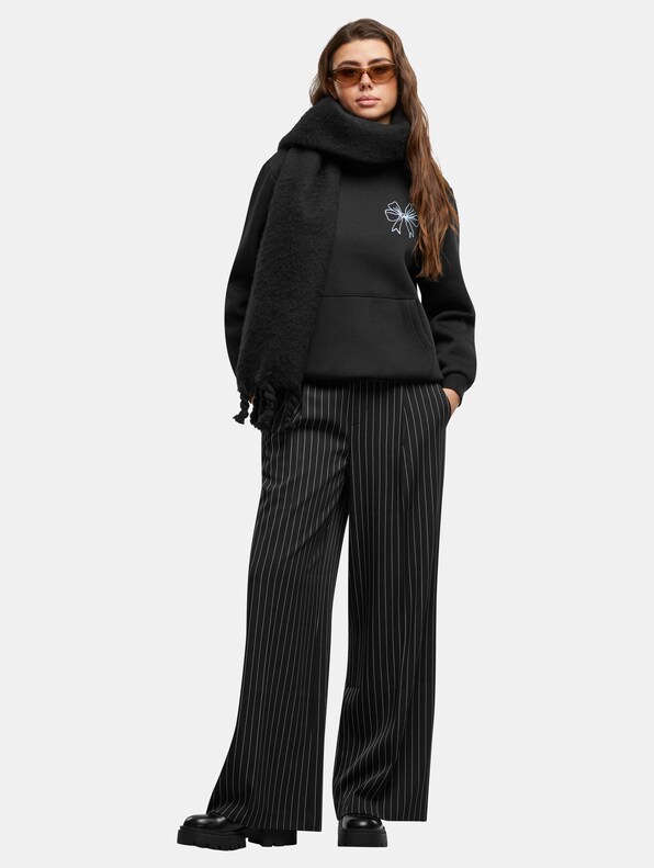 Good Vibes Bow Ladies Fluffy -3