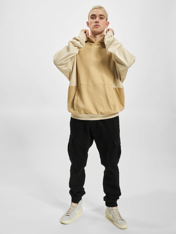 Cut On Sleeve-4