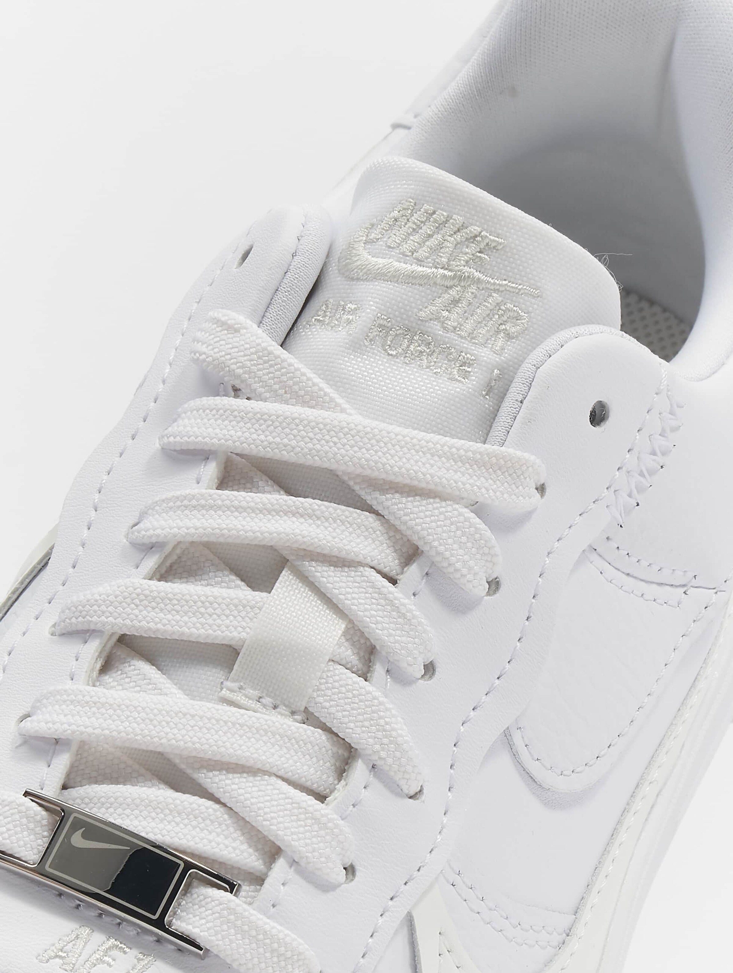 Nike air force 1 triple white price online