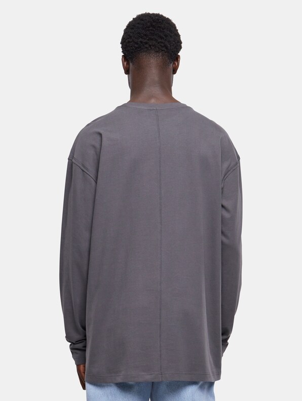 Oversized Open Edge-1