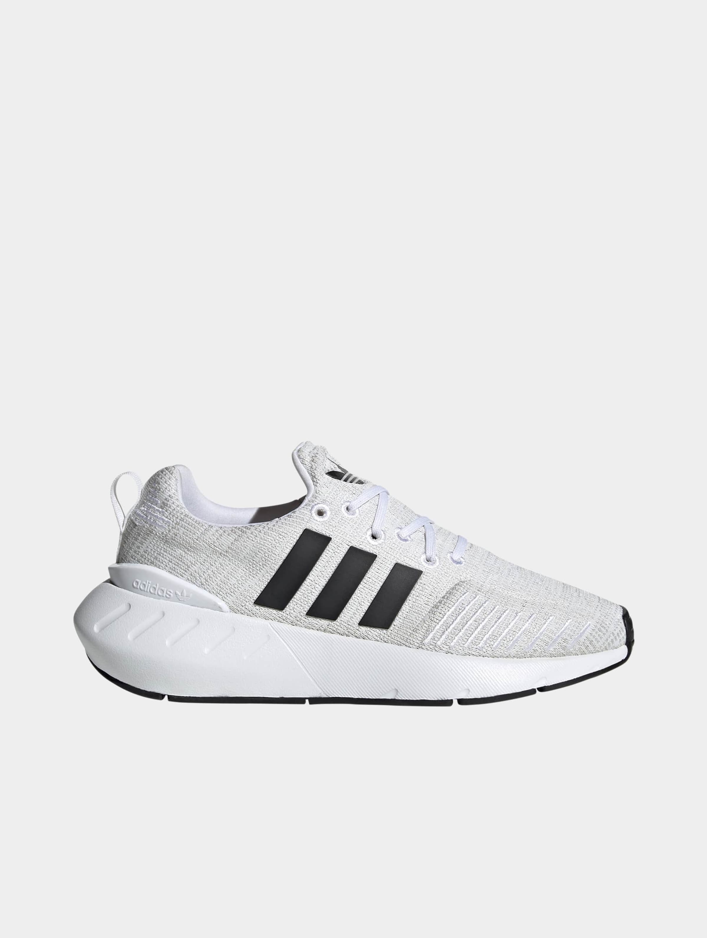 Adidas swift run clearance white with black stripes