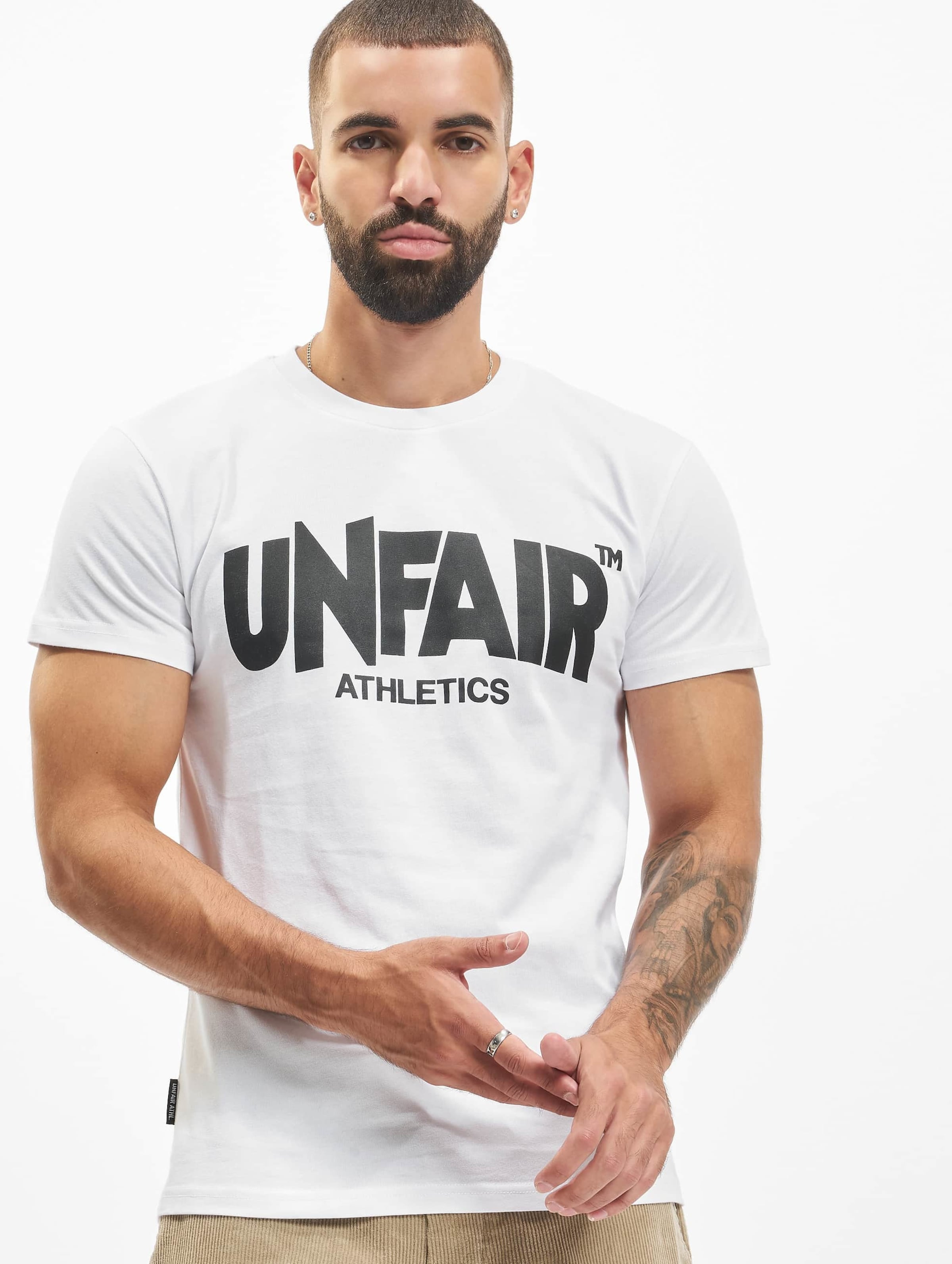 UNFAIR ATHLETICS Classic Label '19 T-Shirt Mannen op kleur zwart, Maat M