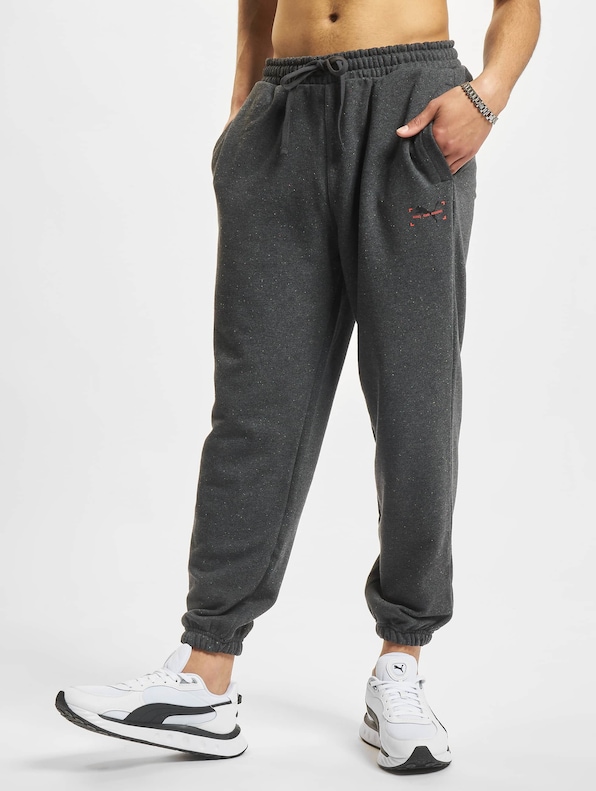 Puma Re:Collection Relaxed Jogginghose-2