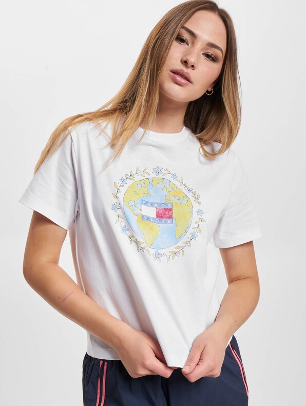 Tommy Jeans Crop Globe T-Shirt-0