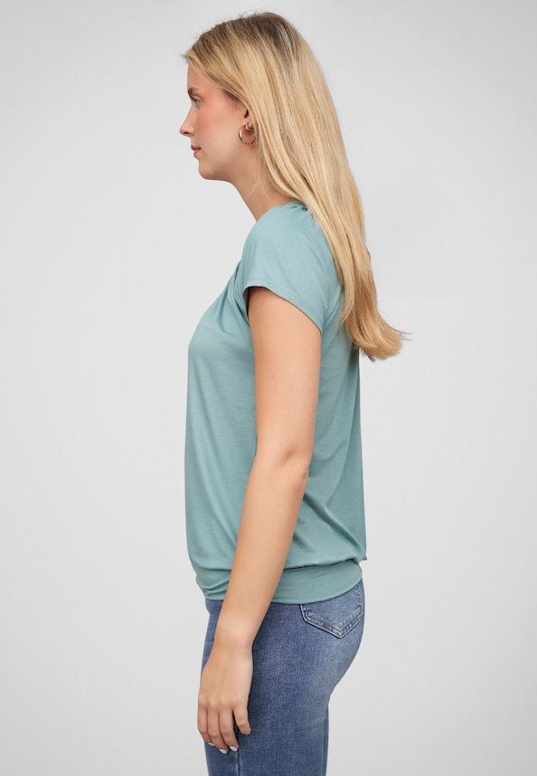 Kurzarm und V-Neck-2