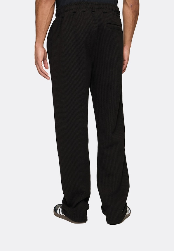 Jawed Wide Structured-1