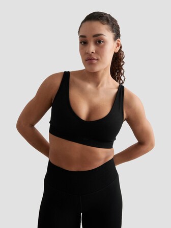 Shape Seamless Deep Cut 