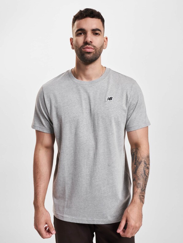 New Balance Small Logo T-Shirt-2