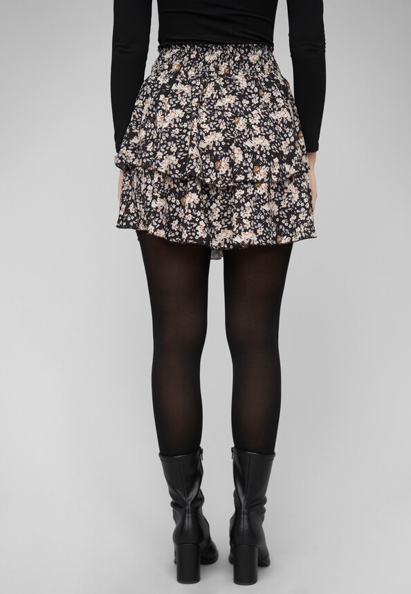 Tiered Skirt Ditsy Print-1