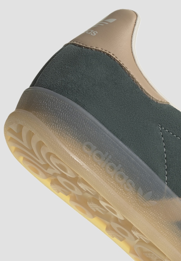  Gazelle Indoor-7