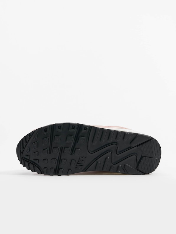 Nike Air Max Sneakers Barely-6