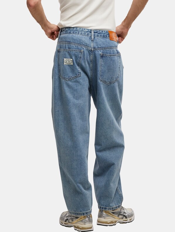 Loose Fit Jeans-1
