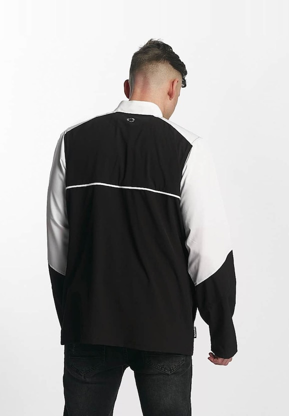 DMWU-1