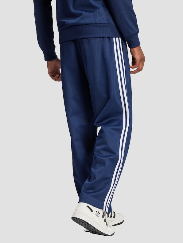 adidas Originals Baggy Jogginghosen-1