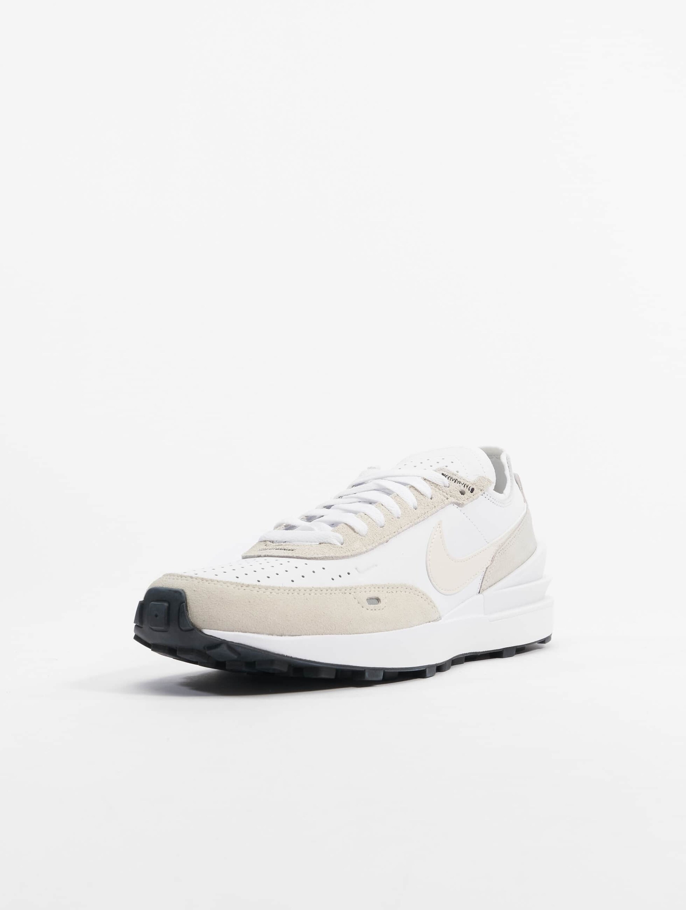 nike waffle one white and black