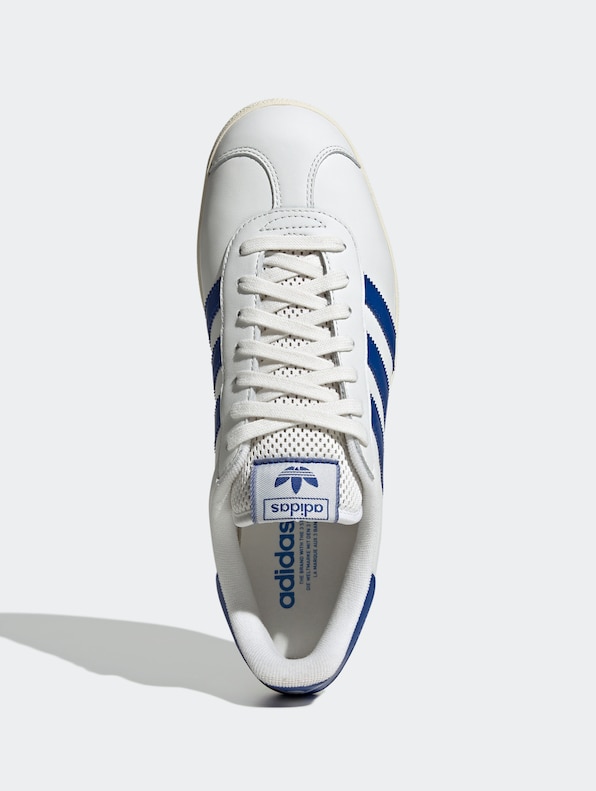 adidas Originals Gazelle Sneakers-1