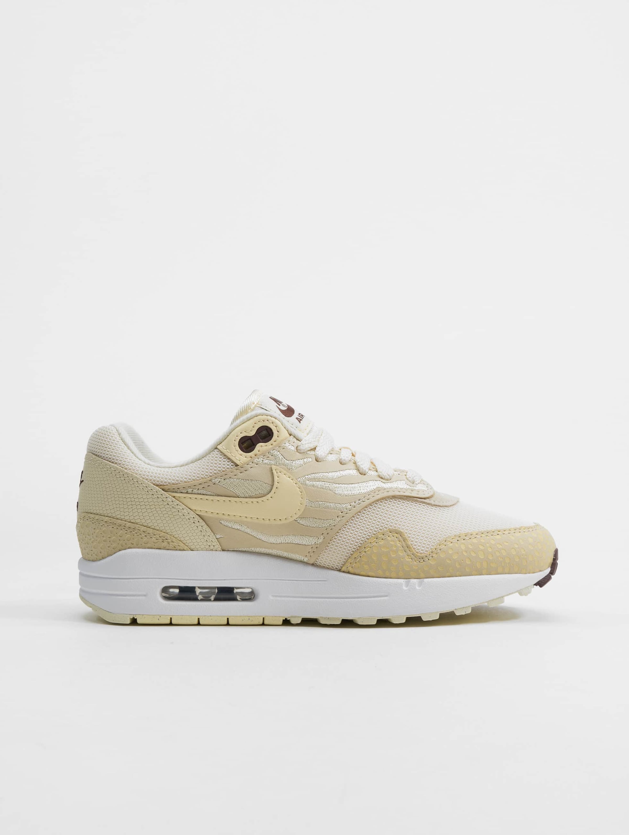 Nike air max shop 1 beige suede