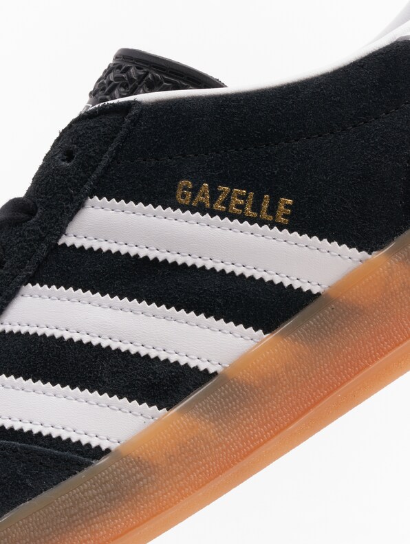 Gazelle Indoor-8