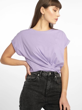 Extended Shoulder