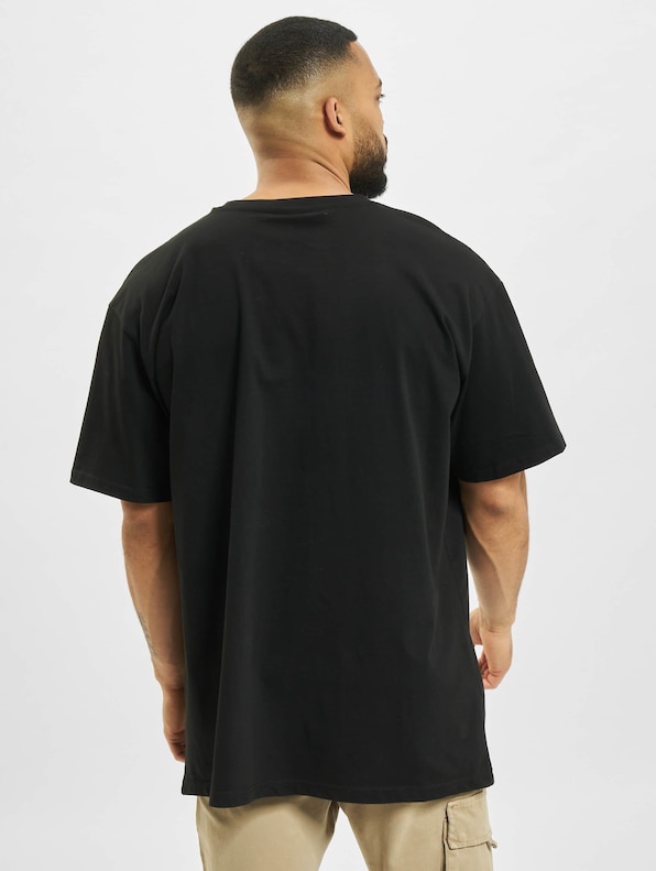 Tupac Matw Sepia Oversize-1