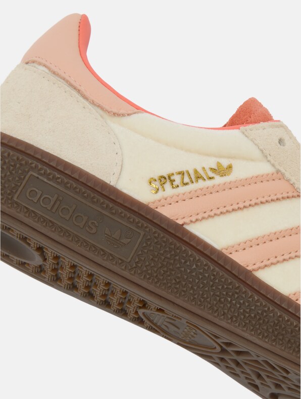 Handball Spezial W-6