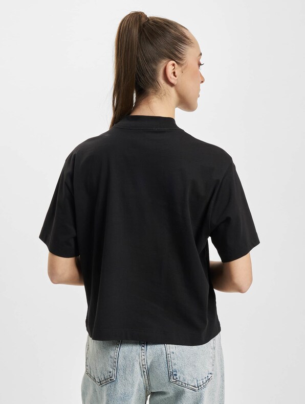 Calvin Klein Monochrome Institutional T-Shirt-1