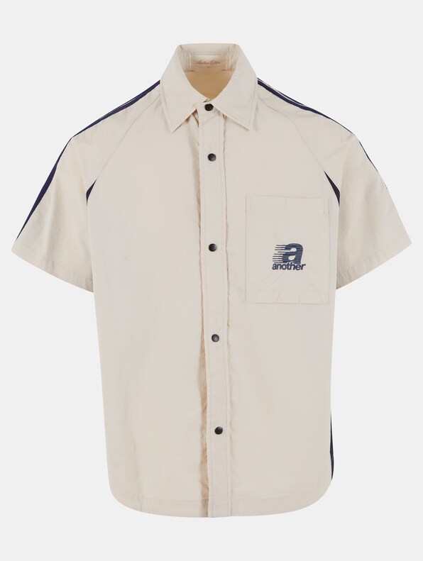 Sporty Short Sleeve Shirt-4