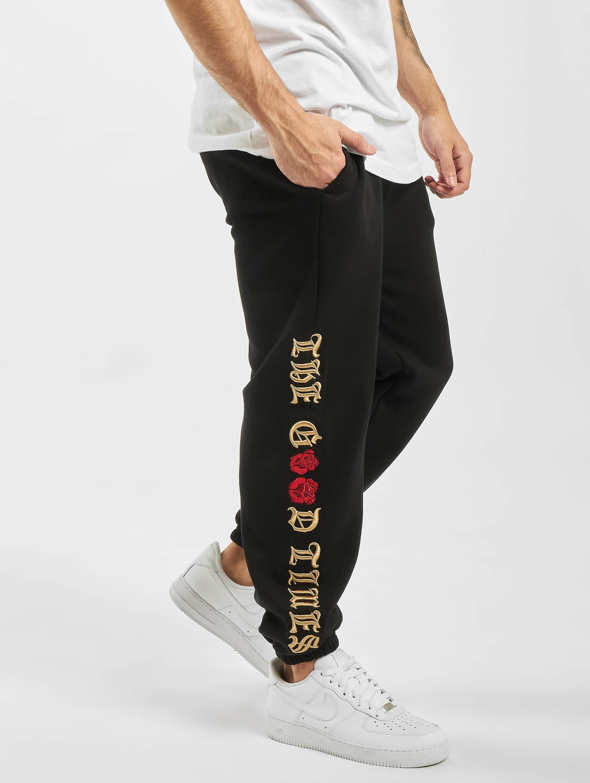 W.L SWEATPANTS