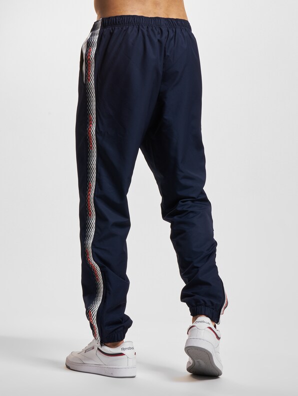 Lacoste Jogginghose-1