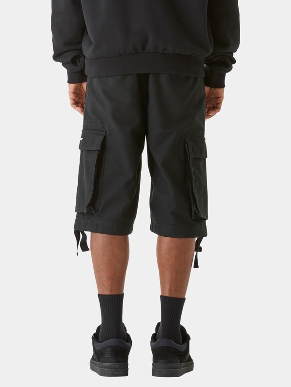 LY CARGO SHORTS MULTI POCKET-1