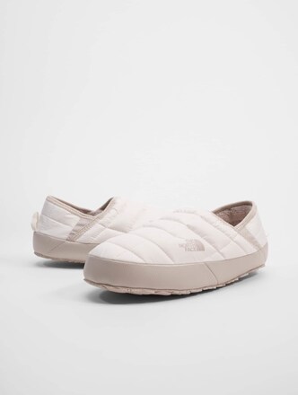 The North Face Thermoball Traction Mule V Slippers Gardenia
