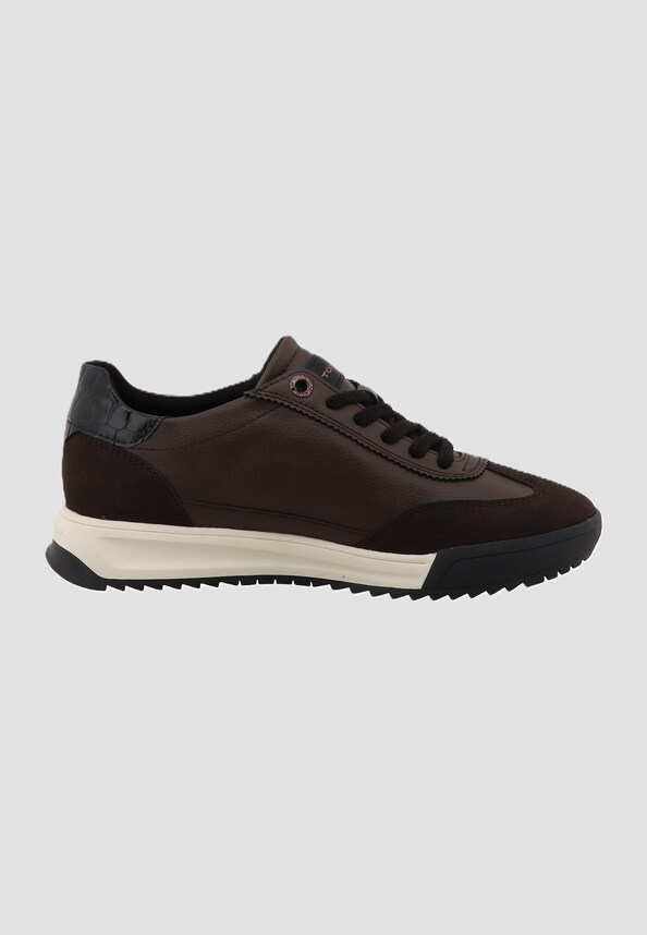 Sneakers-1