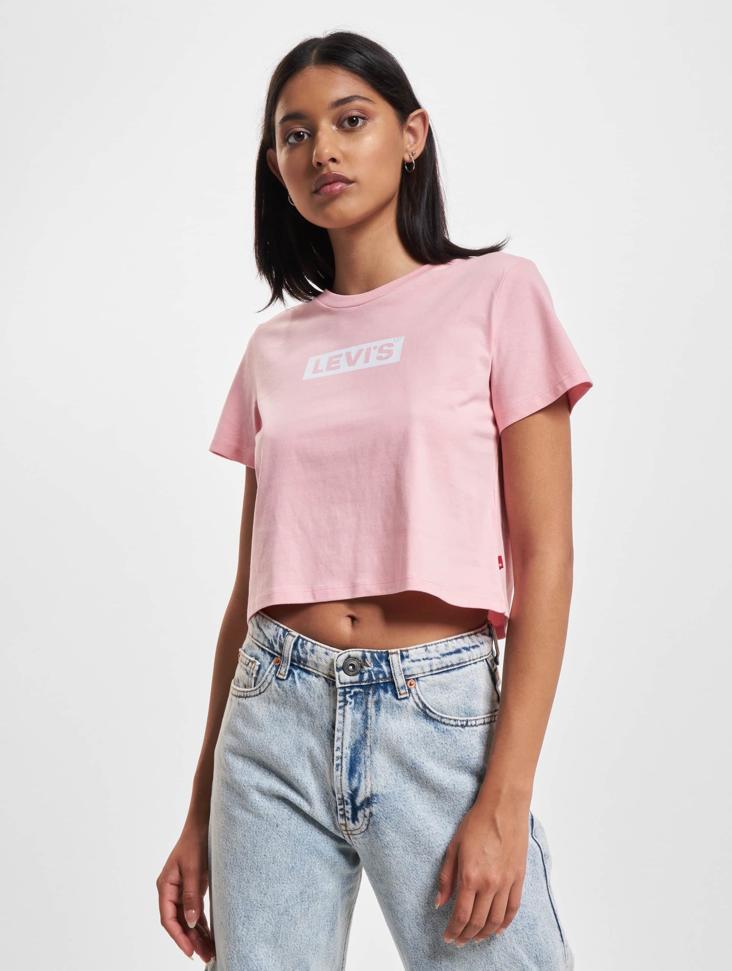 Levi pink discount t shirt