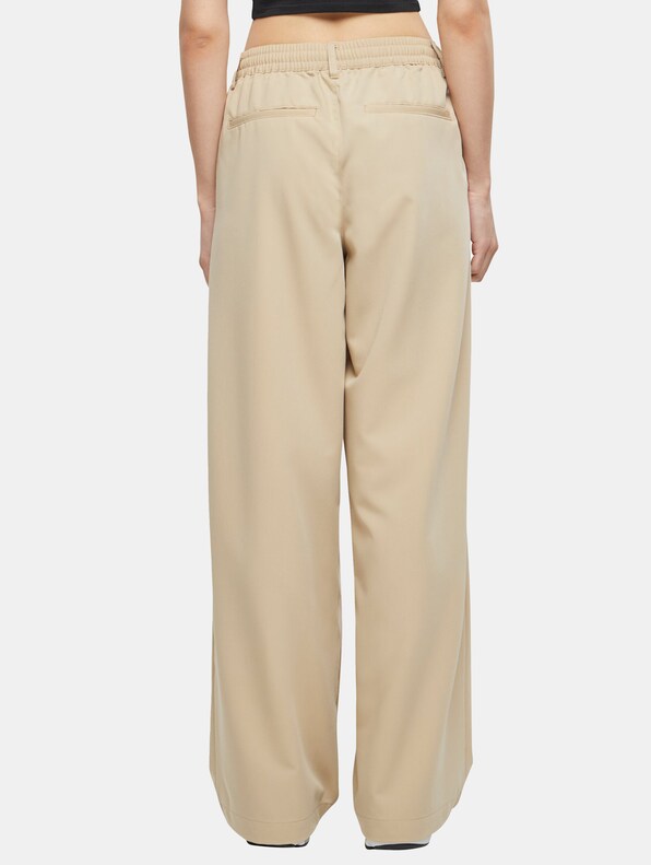 Ultra Wide Pleat-Front-1