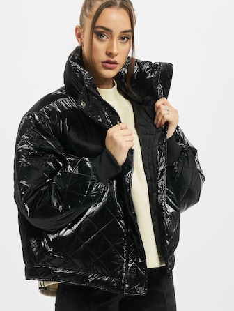 Ladies Vanish Oversized Diamond Quilt
