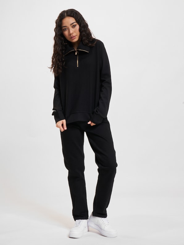 Mockneck-5