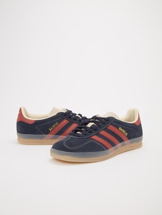 Gazelle Indoor