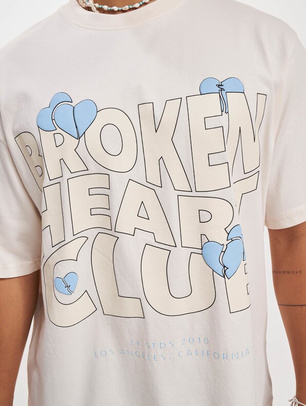 2Y Broken Heart Club Oversize Tee-3