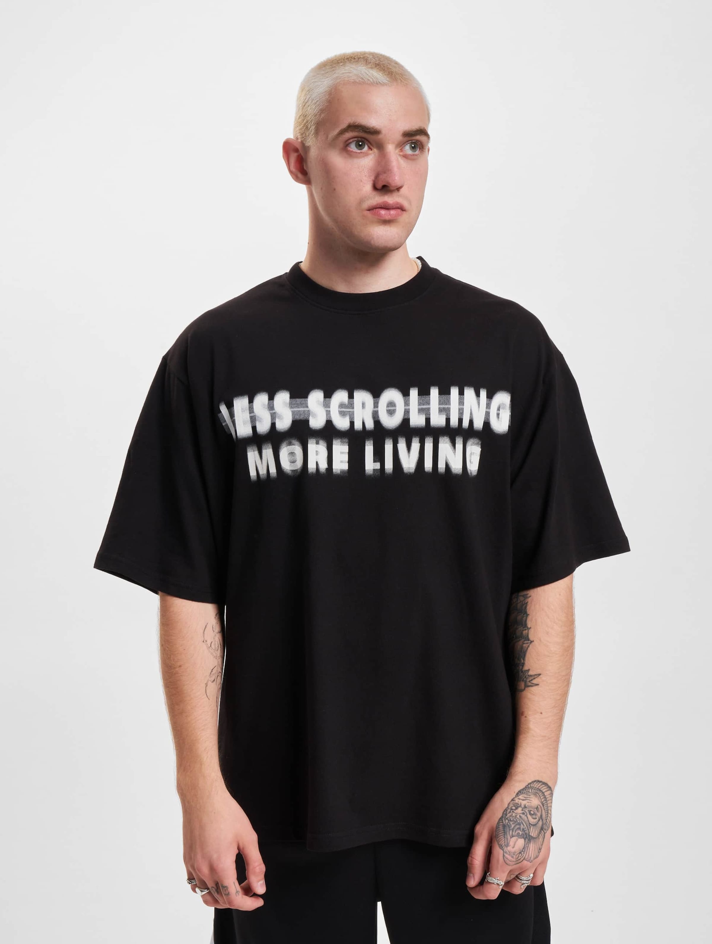 2Y Studios Less Scrolling Oversize T-Shirt Mannen op kleur zwart, Maat L