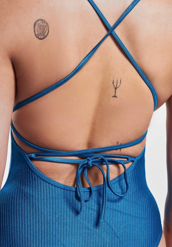 Monogram Rib-2